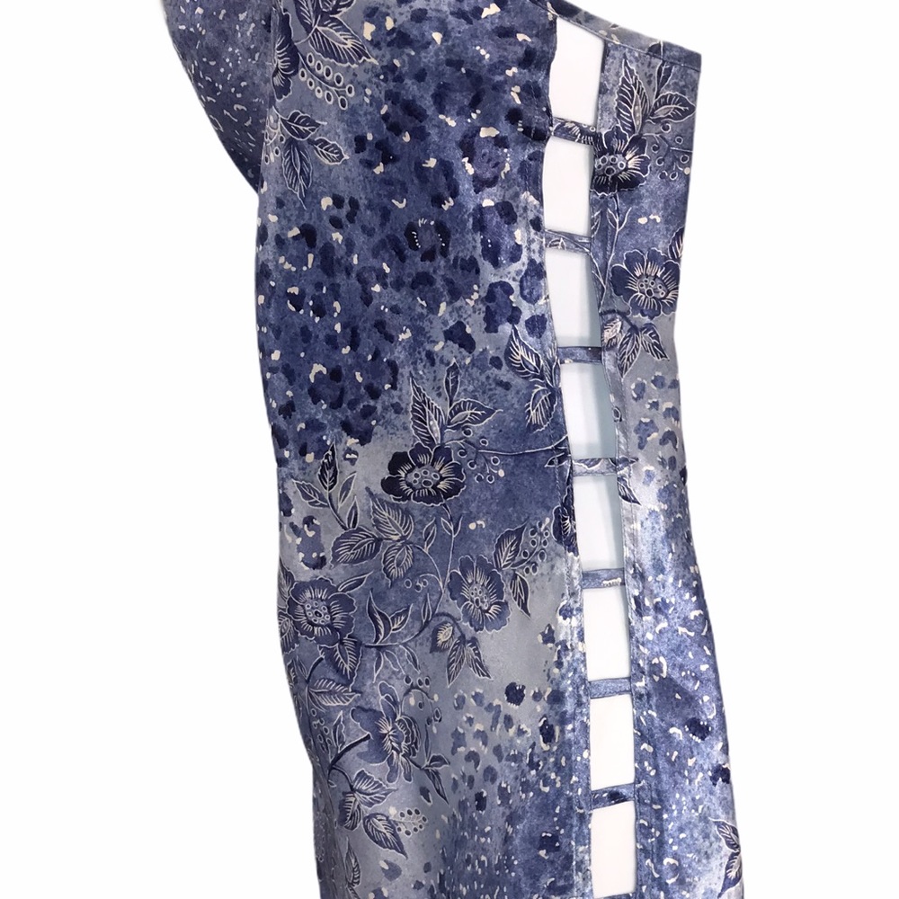 Vintage Blue Floral Cutout Chemise - Picture 5 of 10